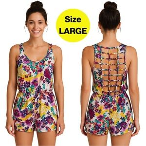 2/for $20 🪩 POOF COUTURE Floral Romper w/ Caged Open Back 🌸 Size Large